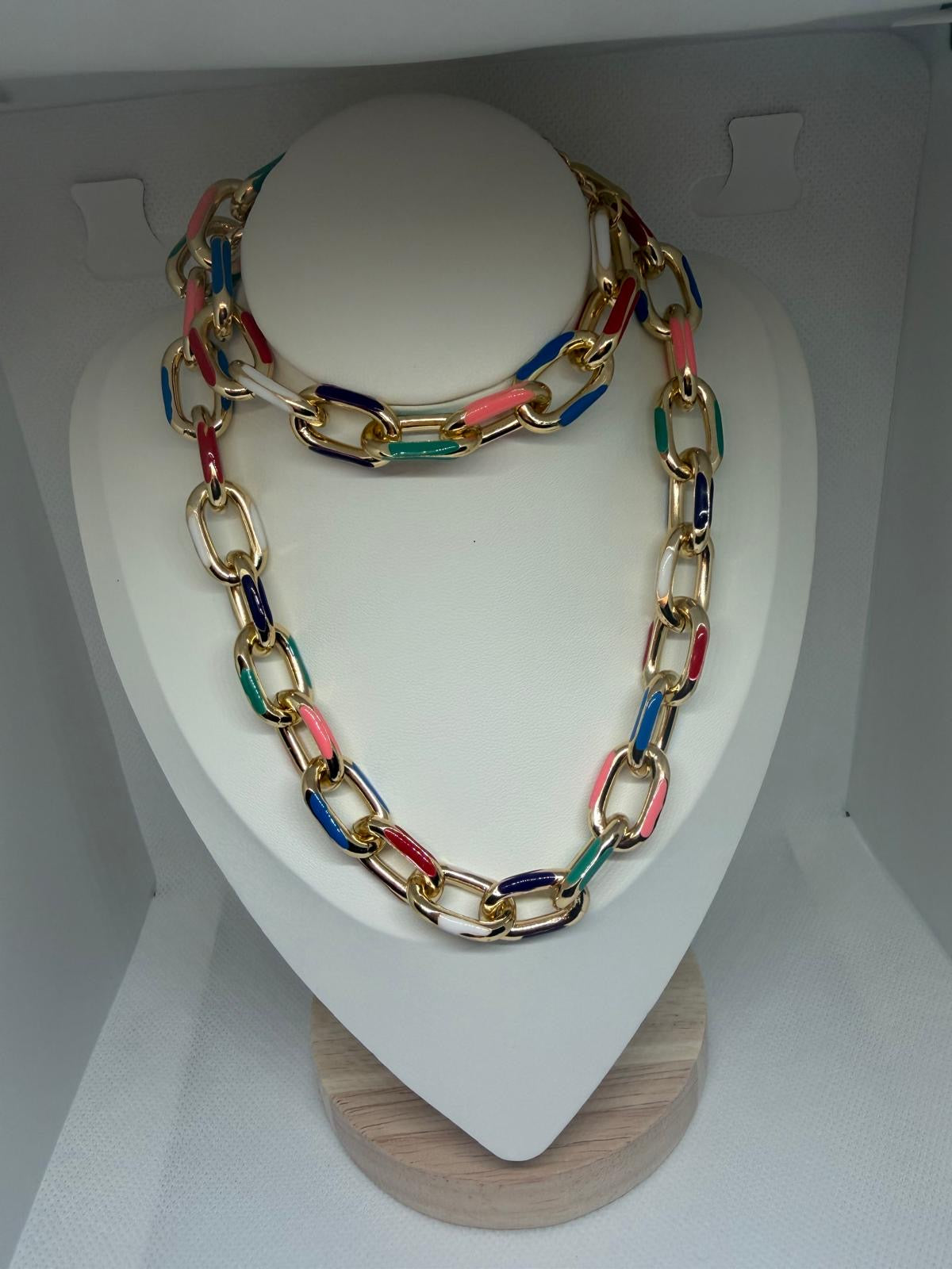 Collier Universal